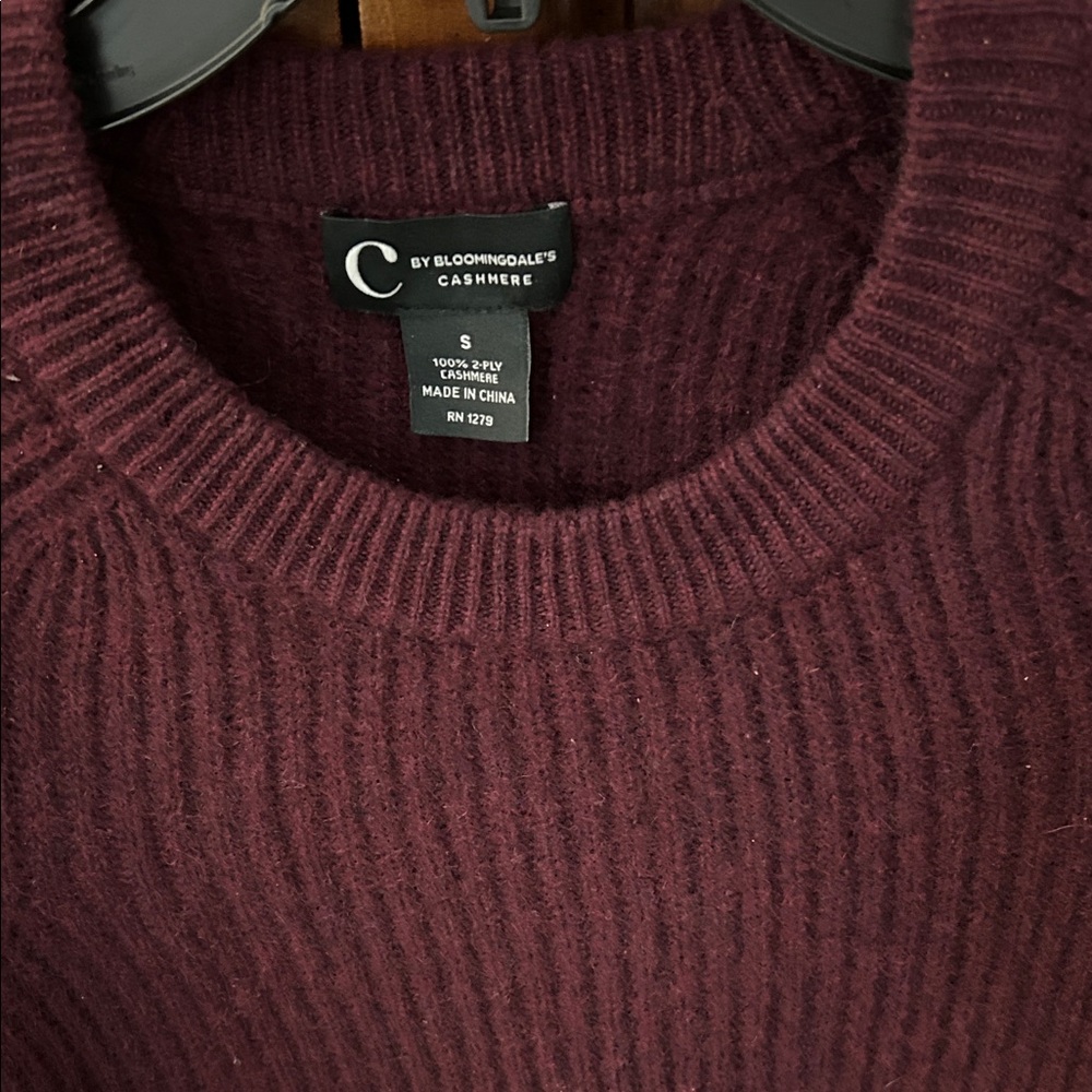 C by Bloomingdale's Cashmere Deep Burgundy Crew Neck Ribbed Sweater/Size Small - Picture 2 of 8